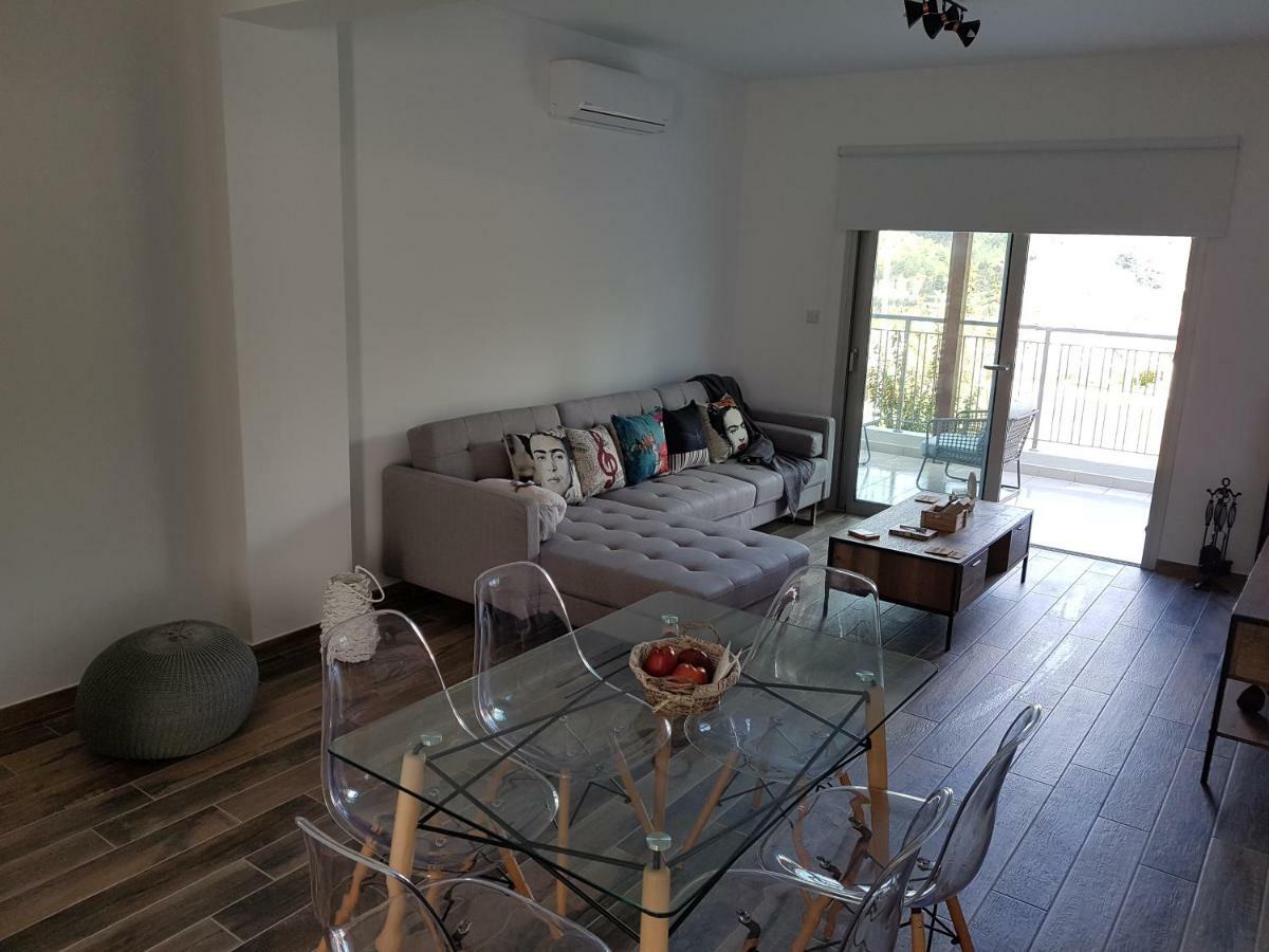 Evmelia Kakopetria Suites Bagian luar foto