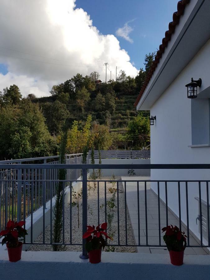 Evmelia Kakopetria Suites Bagian luar foto