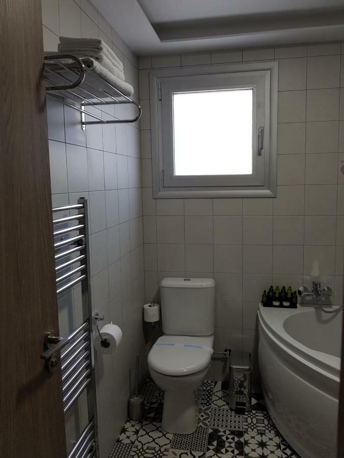 Evmelia Kakopetria Suites Bagian luar foto