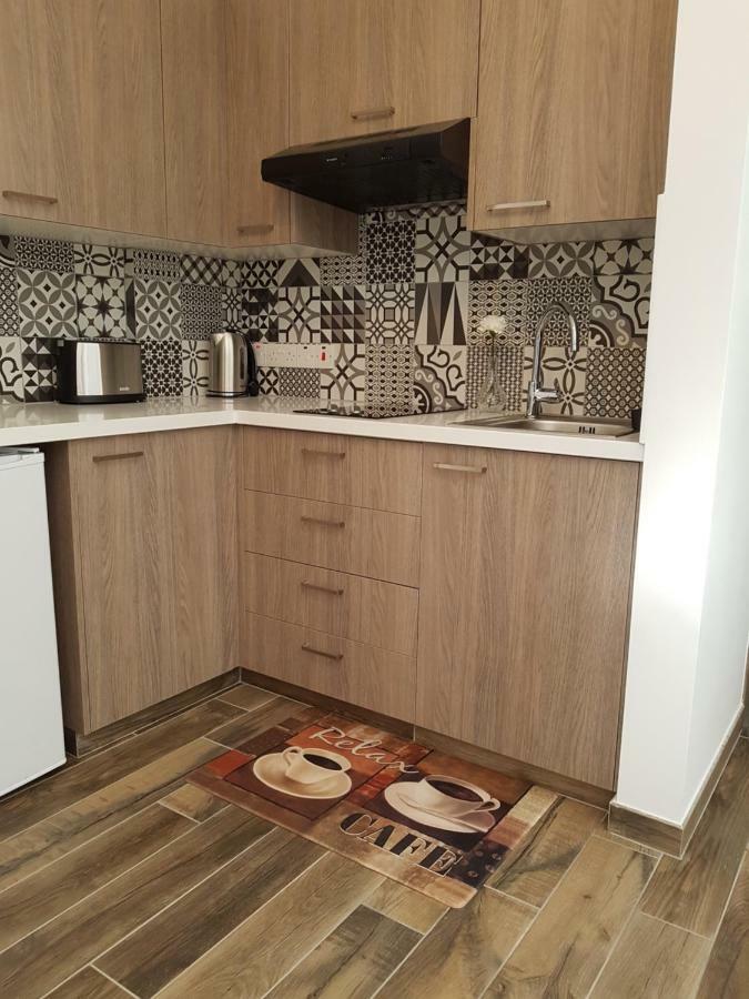 Evmelia Kakopetria Suites Bagian luar foto