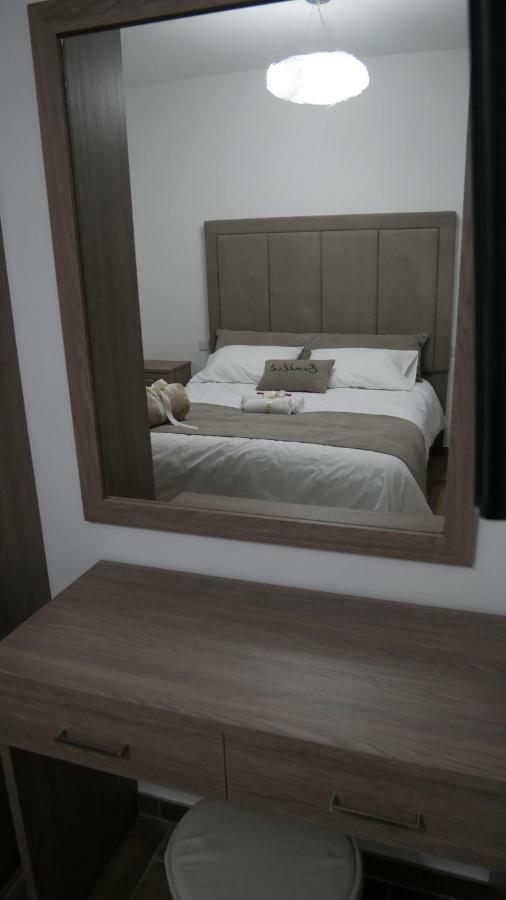 Evmelia Kakopetria Suites Bagian luar foto