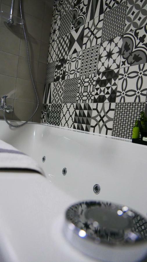 Evmelia Kakopetria Suites Bagian luar foto