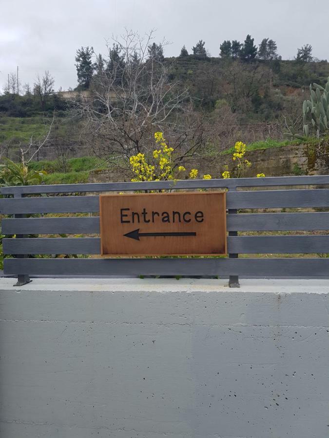 Evmelia Kakopetria Suites Bagian luar foto